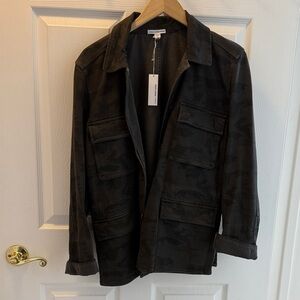Jane’s Perse women’s grey and dark green Camouflage Barn Jacket sz 4